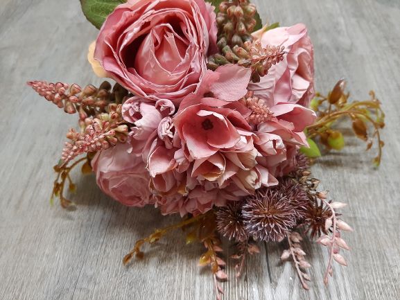 dried pink bouquet